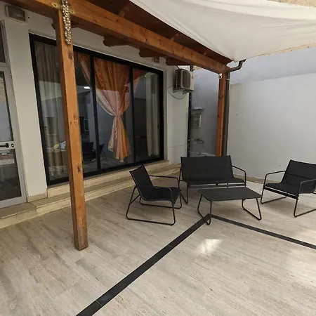 9-2b Apartmán Tirana